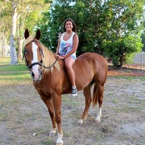 Meet your Posher, Hope